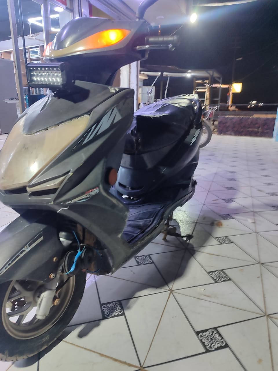 مكلف بالنشر السلام عليكم
دراجة سكنز للبيع

مكينة ماكس

شغالة سلف و هندر و اشاير
السعر 400 بيها مجال
العنوان طويريج للتواصل الإتصال 

***********
