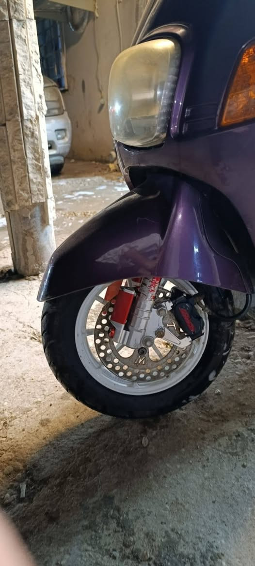 السلام عليكم دراجة بوليسي للبيع داخل رصاصي مزودة كلها دبل خلفي وصدر امامي فج وياله مشيف بوشة 49 مفتوحة كور مبدل ولفات دراجة ناعمه كلش أكثر مما تصور بالحقيقة احلى من الصور چكليته  مكاني كربلاء
السعر.650وبيها مجال بسيط
استفسار اتصل بالرقم 🙋
***********
