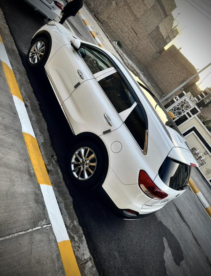 #سورنتو 2015 شكل 17
البيع 

ماشيه 98

مكفول من صبغ وضربا. وتبديل. فقط. ملحضه بصيطه بل جاملغ موضحه. 

رقم بغداد بسمي  مجدد ال 2031
مواصفات 
بانوراما

بصمه 

لد ترحيب 

مكينه ٦ سلندر    مفتوح 

جلد 

كشنات كهربائه عدد ٢

بردات جانبيه 

ويل كروم 

مري شفط 

٣قطع  تبريد 

7راكب

لايت زنون 

حساس امامي وخلفي 

لد امامي وخلفي 

كامرا  دوارة 

شاشه 

باقي موصفات المعروفه 

مكان السيارة الانبار الفلوجة 

السعر 205 وبي مجال تعال كلب وقتنع 

ونتوالم   بالسعر ما اتعامل بالتفلون. 

***********
