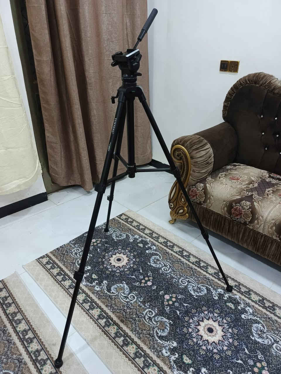 السلام عليكم استاند كامرة للبيع متواجد خاص  واتساب ***********
