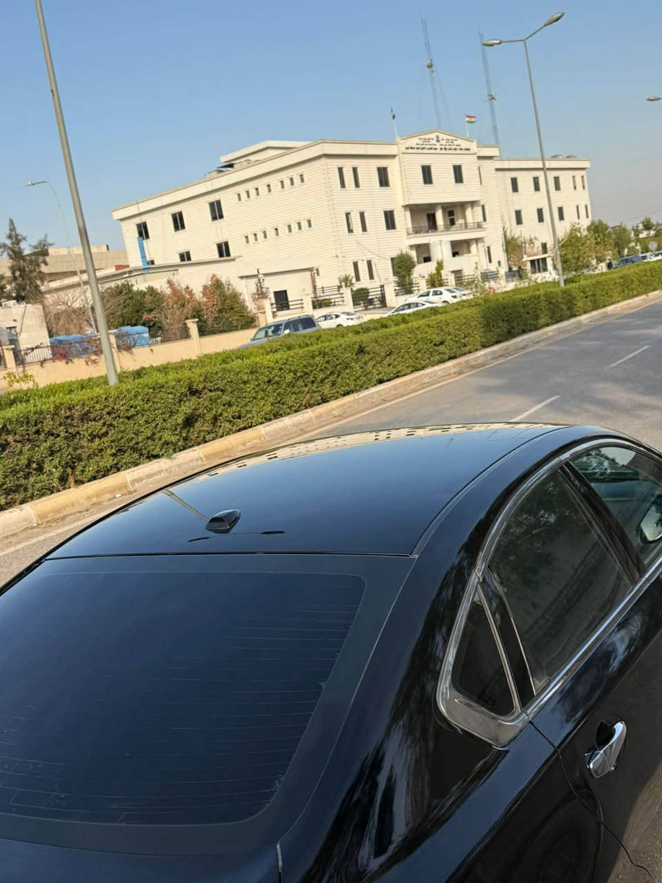 سلام علیکم نيسان التيما مۆدیل( 2017)SL ڕەقەم و سەنەوی و هەزەى نويية . فول فولى بي  سلايتة  
سەیارةكة 1 پارچةى  سبوغة لةگةل ٢-٣ جيي بجوك ساردى . هةدوو ايرباگى تةقيوة   بەناوکردن و گێڕ مەکینە و تەبرید بەشەرت
سعر 123$ وەرەقە و معامەلەکی برایانەی تێدایە 

***********
*********** أربيل, العراق
