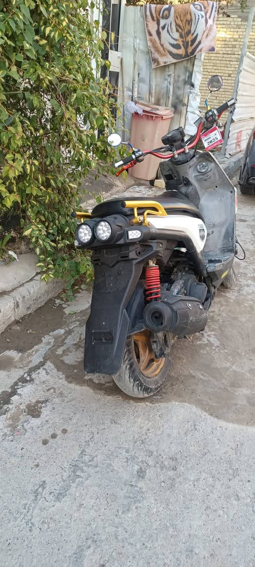 سلام عليكم للبيع سكنس جبلي ياباني اصلي ذراجه رمبه مكينه بلادي برغي مامفتوح عل وضع شركه كله شغال اي نقص ماكو نعومه فول سعر 950 بيها مجال بغداد زعفرانيه ***********
