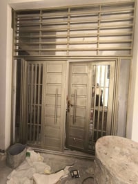 صور قبل وبعد العمل. تنضيف وصبغ القطعه   لتواصل  (. 07805620781. )