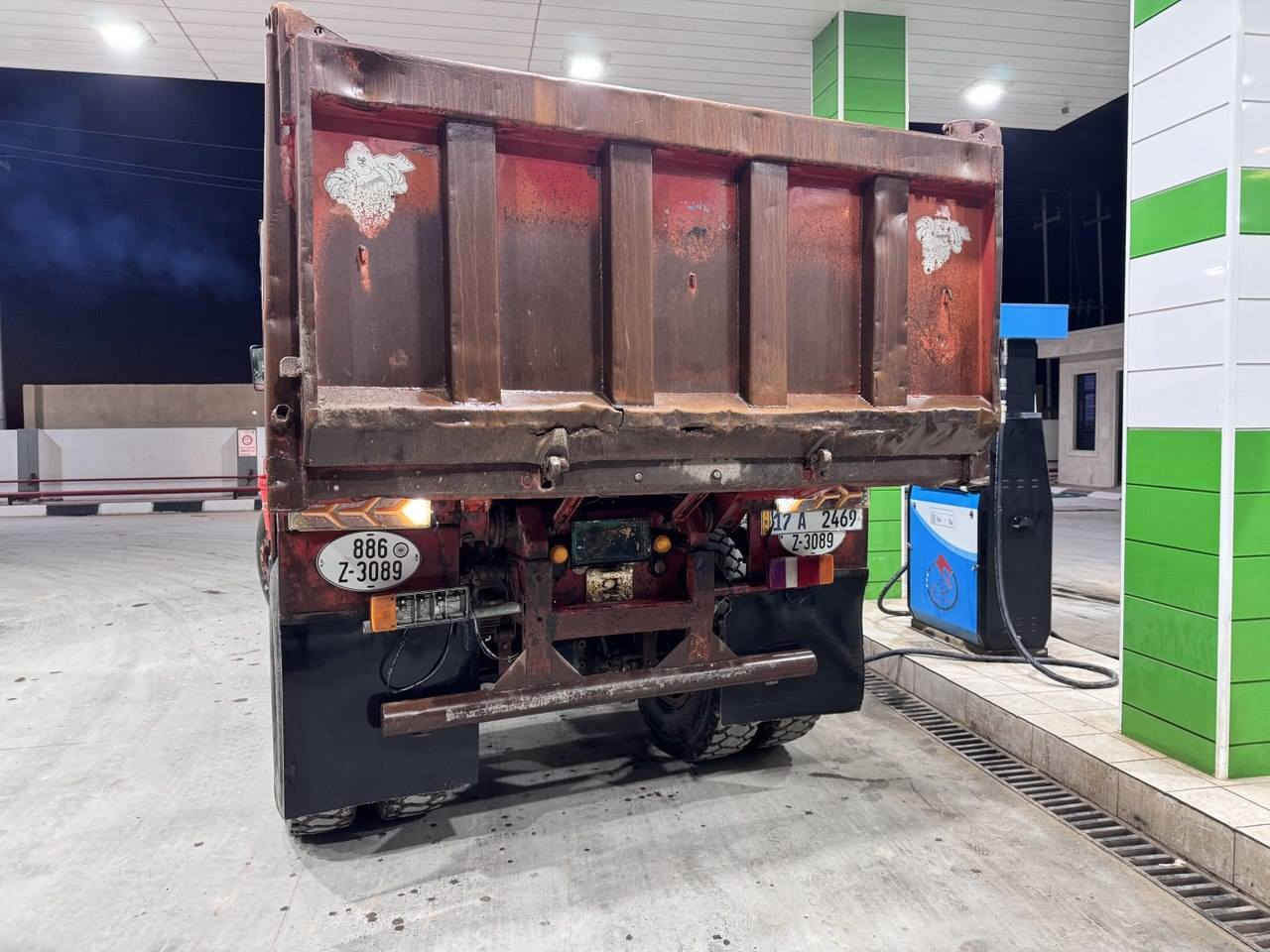 السلام عليكم  لبيع كلاب مان  موديل 1981 احمر سياره بلادي   السياره بسمي السنويه السياره مشروع وطني اي مكان التحويل  هزه جديده  رقم المثنى رقم جديد دولي مكاني صلاح الدين تكريت..اتصل ***********2
