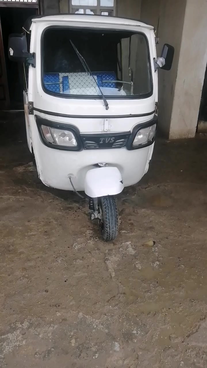 تكتك اوراق سعراه4500 وبيها مجال عنواني ابو لخصيب حمدان***********
