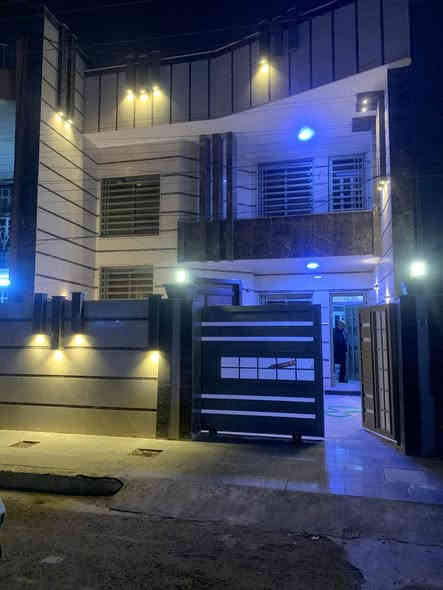 البيع دار مساحه 150وجها 7ونص
حي الاعلام الشباب خلف سوق اميمه
طابقين بناء درجه اولى ارضيه 
كل لبيت مرمر +جبسن 
عرض شارع 20
يحتوي ع 4غرف نوم 
طابق اول صاله ومطبخ حولي غرفه نوم وخدمات
طابق ثاني غرفتين نوم وخدمات 
اتصال ع ارقام 
***********
‏‪***********‬‏
@إشارة
