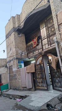 بيت طابقين يحتوي على 6 غرف وصاله ومطبخ وستقبال وملحقات فوگ وجوه المكان...