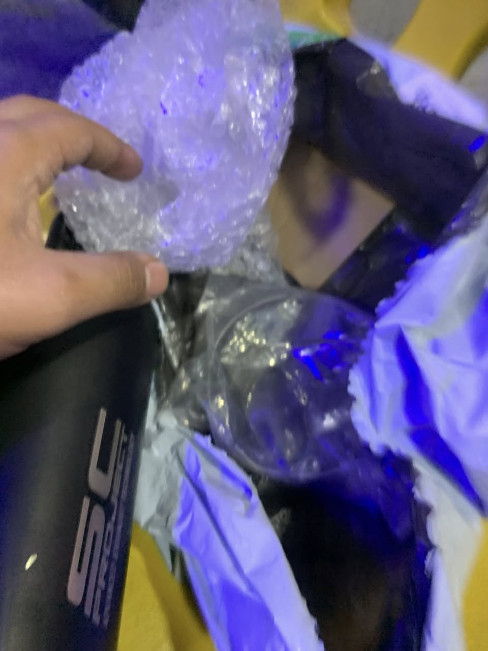 السلام عليكم اكزوز sc  الأمريكي سعره ٧٠ وبيه مجال ما مستخدم جديد اصلي USA مكاني بغداد


**إذا كنت صاحب هذا الإعلان وتريد حذفه لأي سبب، رجاءا أرسل رسالة إلى الدعم الفني**