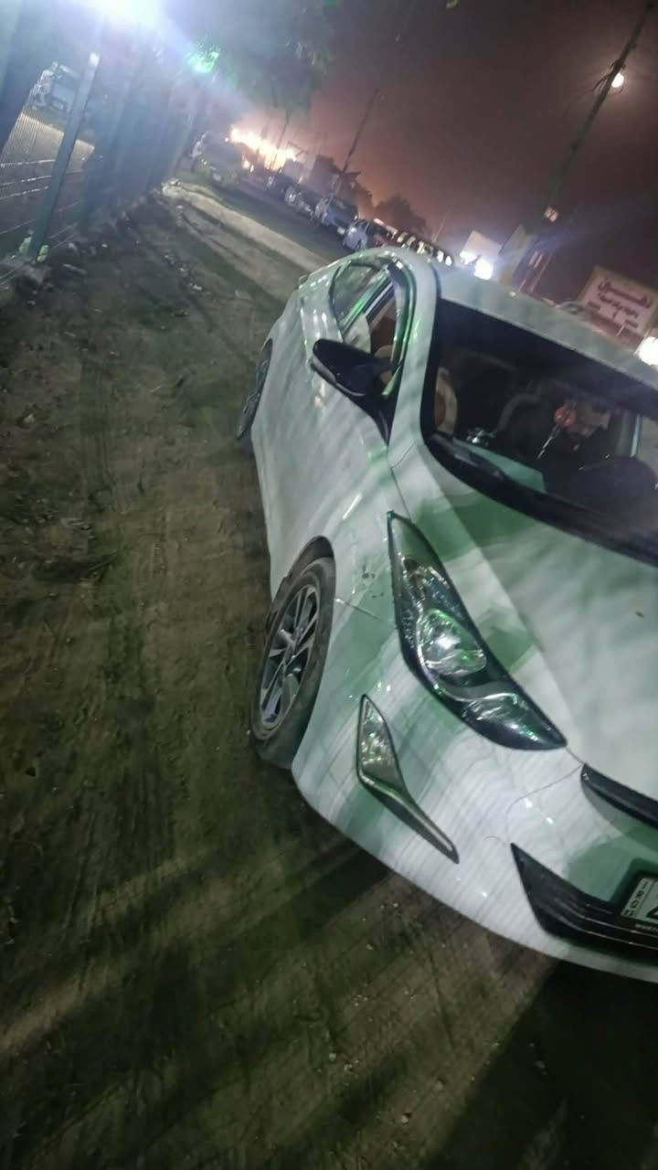 السلام عليكم الانتره مديل 2014 محرك 1600 رقم اربيل جديد
بيه بنيد وجاملغ نص صبغ مكانه النجف السعر 115وبيه مجال

***********
