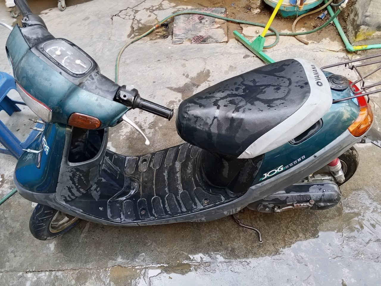 السلام عليكم دراجه بطهه نضيفهه كلش ومحرك اخرسس كلش مجفت مرة والبوشه الاصليه موجوده كامله بلاديه من كلشي كفرات نضيفه كلشي شغال وبلادي شاصي مكفول شلعه معدل دراجه مال جناي السعر 375بيه مجال مكاني حي رمضان ***********
