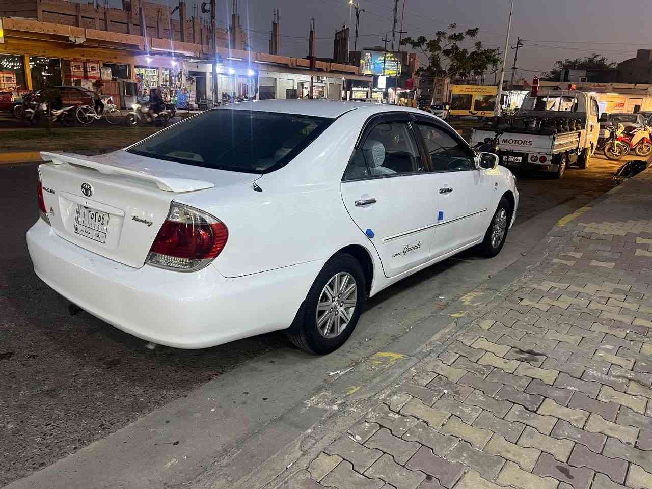 سلام عليكم كامري لبيع موديل 2003 سياره جاهزه  الف ما تصرف عليها حداديه كير محرك كفاله سياره بيها بابين صبغ و جاملغ تبديل نفس لون محرك 6 سلندر مكاني بلد صلاح الدين ستفسار كثر رقم *********** سعر 95 وبيها مجال
