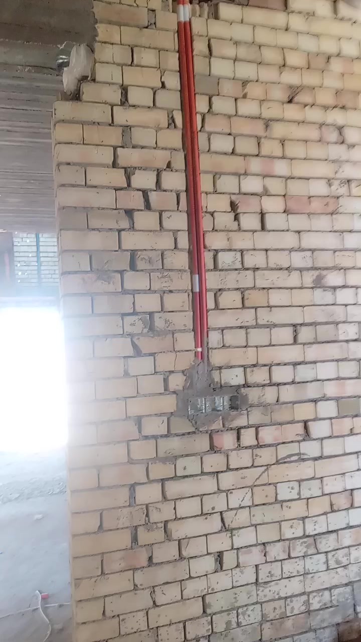 دائما اختار لنفسك كهربائي مرتب
***********
