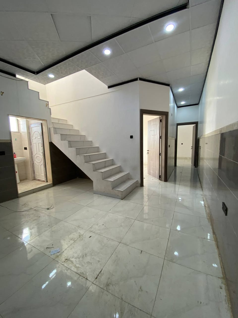 السعر 375 الف شهرياً
شقة للايجار طابق ثاني ( زيرو )
الموقع : حي السكر
المساحة : 150 متر
تتكون من غرفتين نوم وهول واستقبال ومطبخ وصحيات
نستقبل عروضاتكم في اغلب مناطق الجانب الايسر
لمعرفة كافة الاسعار يمكنكم الانضمام الى قناة التلكرام عبر الرابط ادناه : 

https://t.me/PillarsRealEstate

للاستفسار الاتصال على الارقام
***********                            ***********
