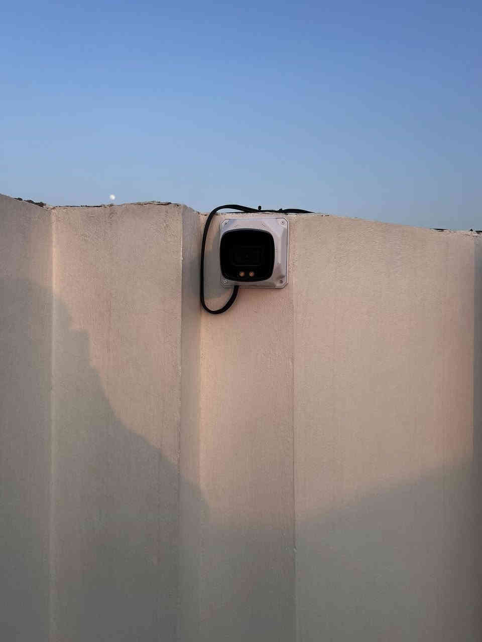 تجهيز منزل في النجف الاشرف بكامرات 5ميكا ليلي ملون وصوت
***********
