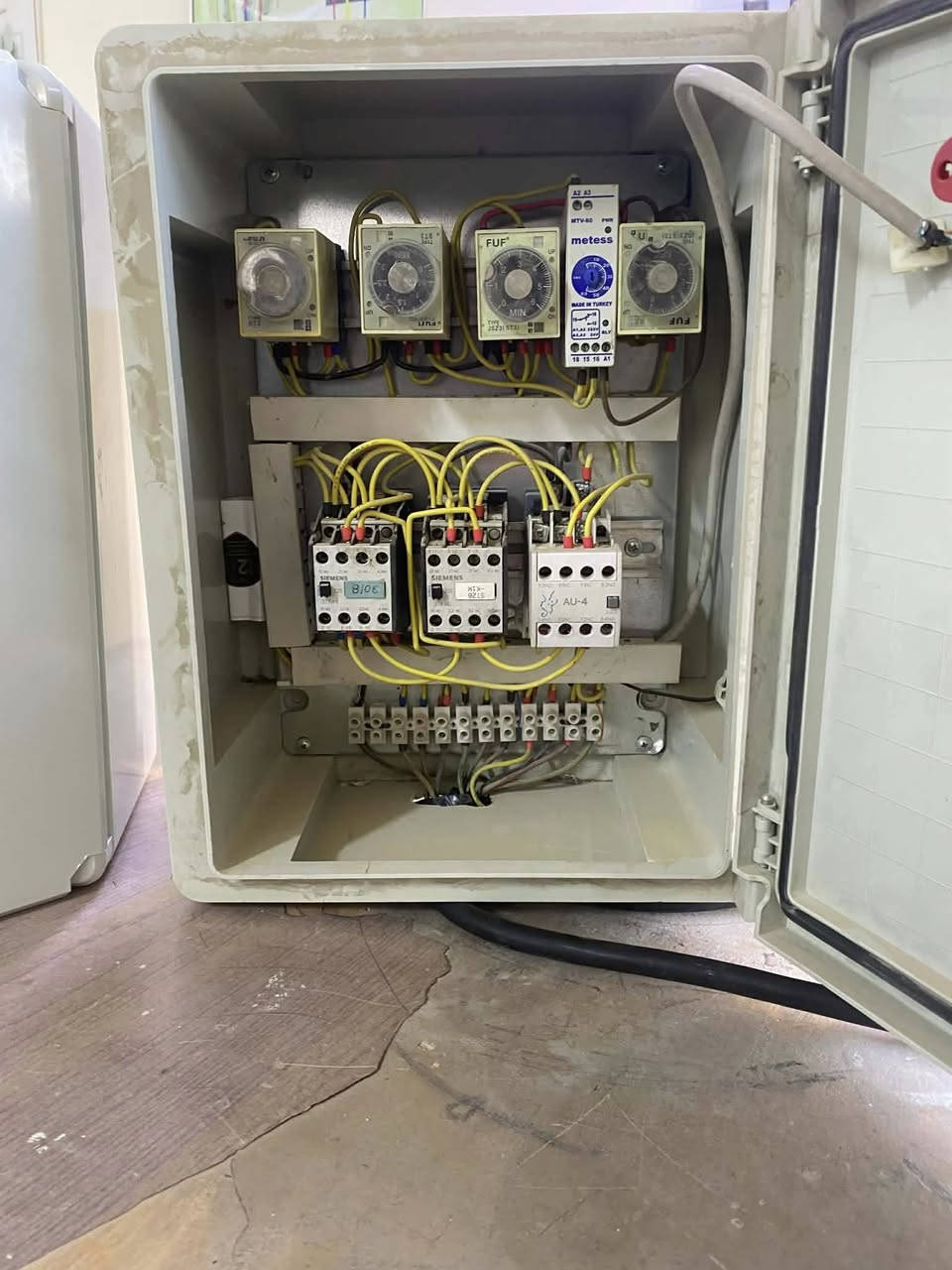 هذا شغلي مال بيوت
اتصل اسعار مناسبه 
***********
