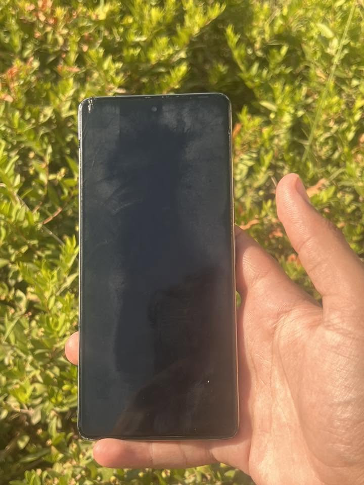 سلام عليكم تكنو كمون ٣٠ جهاز نضيف ملحقاته كاملاه ذاكره 256  السعر خاص 
مكان كربلاء ؛
***********
