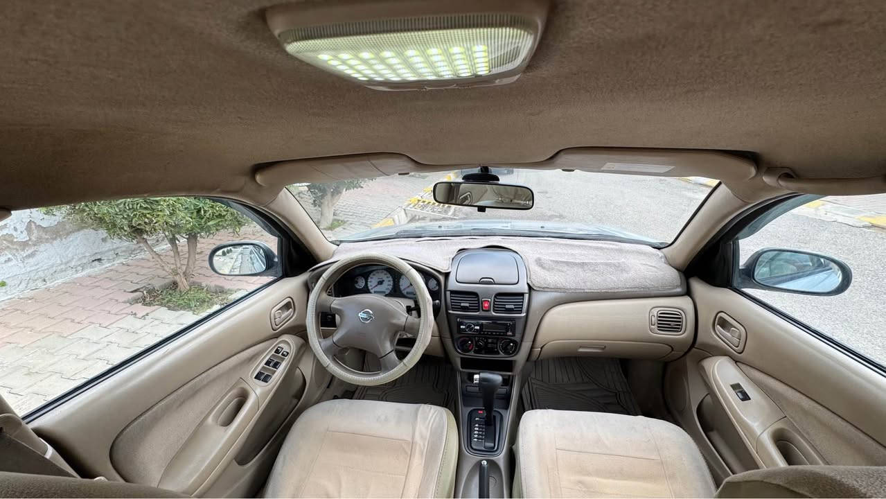 🚗 للبيع – نيسان صني 2008 خليجي  
📍 الموقع: كركوك مع كوبون بانزين جاهز

🔹 المواصفات الأساسية:  
• النوع: نيسان صني  
• الموديل: 2008 (خليجي)  
• المنشأ: يابان 🇯🇵
• المحرك: 1600  اسود
• الكير: أوتماتيك  
• اللون: رصاصي  
• اللون الداخلي: بيج × رصاصي غامق  
• ماشية : 370,000 كم  

🔹 المميزات:  
✔ قفل مركزي  
✔ أبواب وشبابيك كهربائية  
✔ مرايا جانبية كهربائية  
✔ تبريد ثلج (المعروف عن الصني)  
✔ كير ومكينة بلادي وبشرط  
✔ معها كوبون بانزين جاهز – كركوك  

🔹 حالة السيارة:  
• السيارة معتني بيها جداً وعلى إيدي من سنة 2011  
• أستخدم بانزين محسن بشكل دائم  
• تبديل أفضل نوع زيت كل 4,000 كم  
• تايرات إندونيسي مبدلات قبل 4 أشهر  
• السيارة جاهزة وكاملة وما تحتاج أي مصرف  

🔹 ملاحظات بكل شفافية:  
• جاملغ متبدل بلادي وبه شخط  
• ضربة بالصندوق متعدلة على البارد كركوك, العراق


**إذا كنت صاحب هذا الإعلان وتريد حذفه لأي سبب، رجاءا أرسل رسالة إلى الدعم الفني**