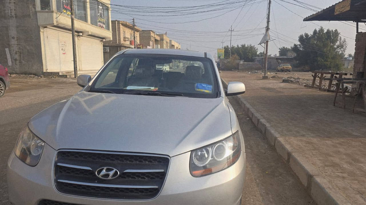 السلام عليكم سنتافي 2011 السعر 55 ادوات كصه جنطه كير محرك كاز كفالة عامه حداديه 100% السيارة احلا من الصور خير من الله عنوان ميسان العمارة
الرقم ***********
