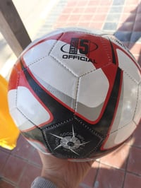 توفر تجهيزات رياضيه وبأنسب الأسعار سعر الكره: 5.000 دينار سعر الكف حرا...