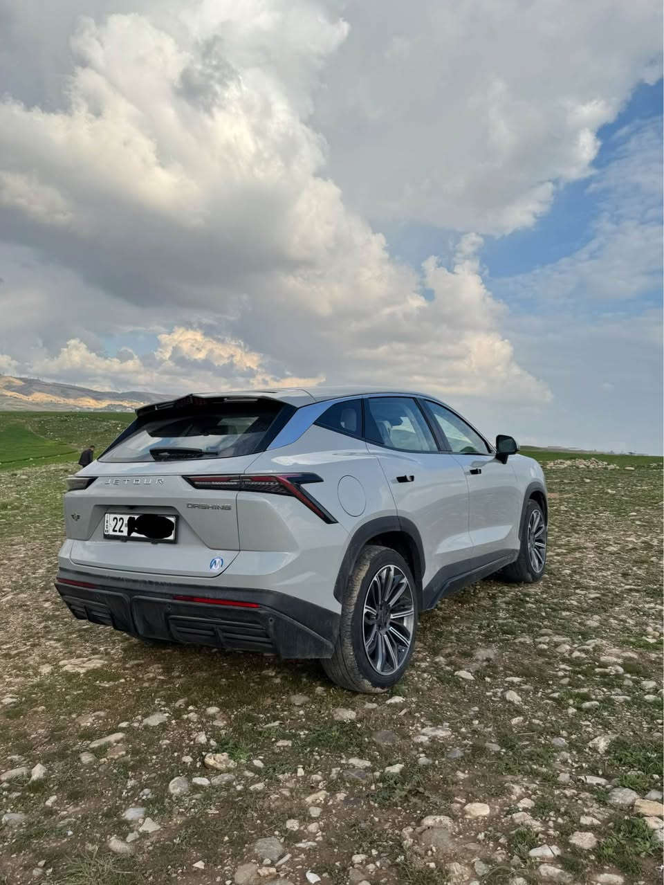 JETOUR DASHING  2024
سياره كه سفري شريكه هارلمه زه مانه 50000kmرويشتوه سياره كه بي سبوغه ته نها 2جي كجكه ي ppr هه يه  ماكينه 1.6 فول ماسفات ره نكي جيمه نتوي سعريش 160مه جال
*********** أربيل, العراق
