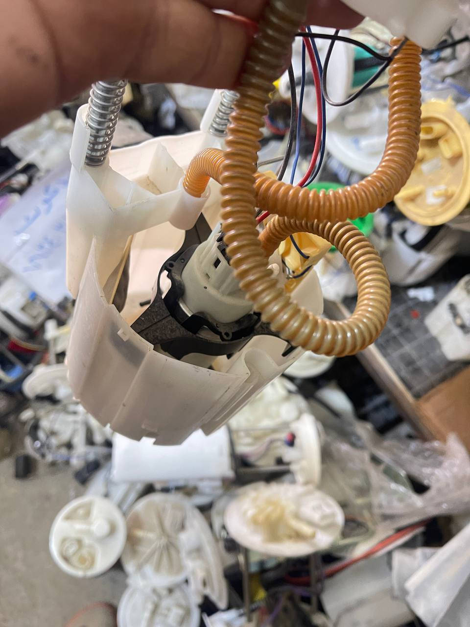 من رخصة صاحب المجموعة متوفر قواعد فيت بم دوج دورنكو قديم اصلي تفصيخ نظافة ١٠٠% عنواني واسط متوفر توصيل كل العراق *********** ٧٠ الف سعره القاعده
