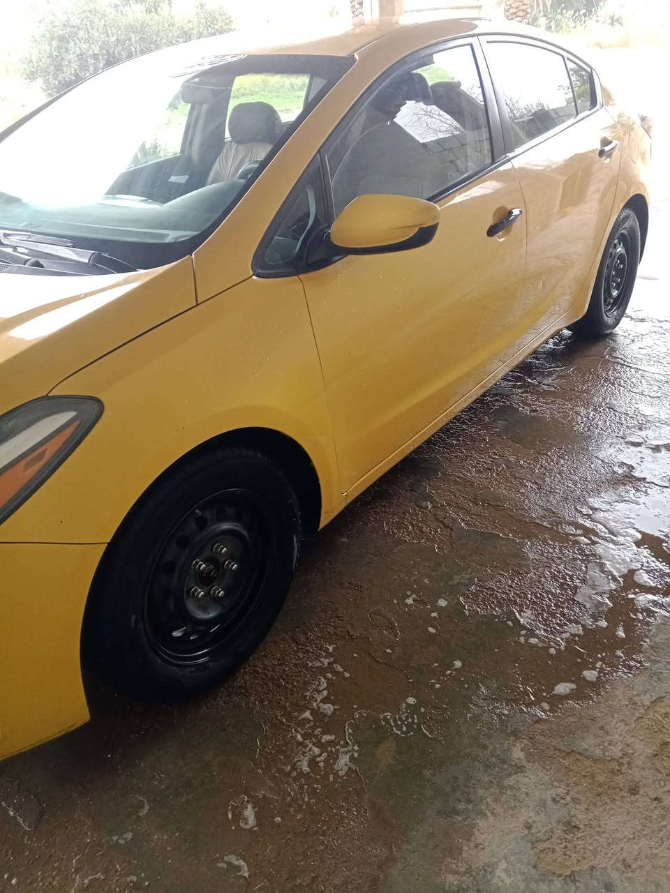 السلام عليكم للبيع فورتي موديل 18
سياره جاهزه كبل للشغل مابيهاا اي نقص المكان بغداد ابي غريب السعر 122  وبيها مجال اخوان اني مكلف بنشر اتصل ***********
