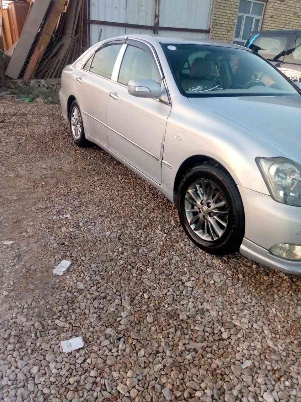 شاهينه للبيع فول عده الفتحه بيها قماره بسمي مداور ثانيوم رقم بغداد للتفاصيل اكثر اتصل *********** مكان السياره نجف مشخاب
