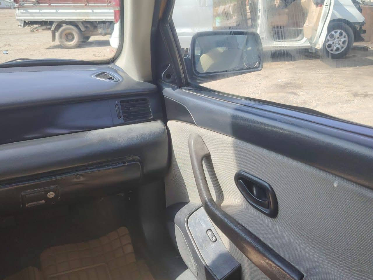 سمند للبيع موديل 2010 سياره مكفوله  من ضربه ضربه بصيطه باب سايق موجوده بل منشور صوره  شغاله رقم قادسيه تحويل مباشر سنويه بعتها ماساقطه مكينه وكير جدد مشط باور كله جديد سعر 25 مكان ناصريه الشطره اتصال  ***********
