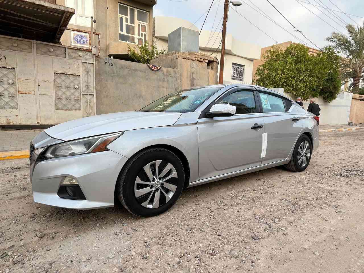 للبيع أو المراوس حسب القناعة
نيسان التما 2021 S
السعر 147وبيها مجال 
رقم بغداد دولي سنوية جديد 
وهزه جديده
 رادارت امامي خلفي جانبي
 تشغيل عن بعد
 بصمة تشغيل وابواب 
تبريد ثلج ❄️ 
مثبت سرعة
اشاير بالمري
تطعيمات كاربون فايبر شكل رياضي سبايدر وبعض الكماليات
واي كلوب مامشتغل بالدشبول 
الحادث البنيد صبغ وبيها بدايت الاشاصي الايمن  
📍الموقع: سامراء
-الاتصال على الرقم ‭ ‭ ‭0772 305 4947‬
