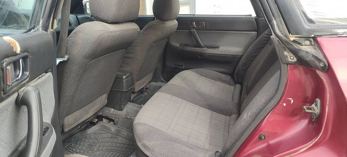 سوبارو موديل1991 بدون ضرر شرط وضع شركه 
رقم مميز وسنويه جديد كابون بازين موجود 
سياره محرك. v4
تدفئه شغاله تبريد نقص قايش وغاز شرط شرط 
كير عادي كير مكينه شرط 
سياره جاهزه من كالشي وضع شركه نضيفه حيل 
سعر35 ورقه بيها مجال بسيط 
***********
***********
والي يسئل ع غراضها متوفره مجمع اسود رافدين يم علي سوبارو
