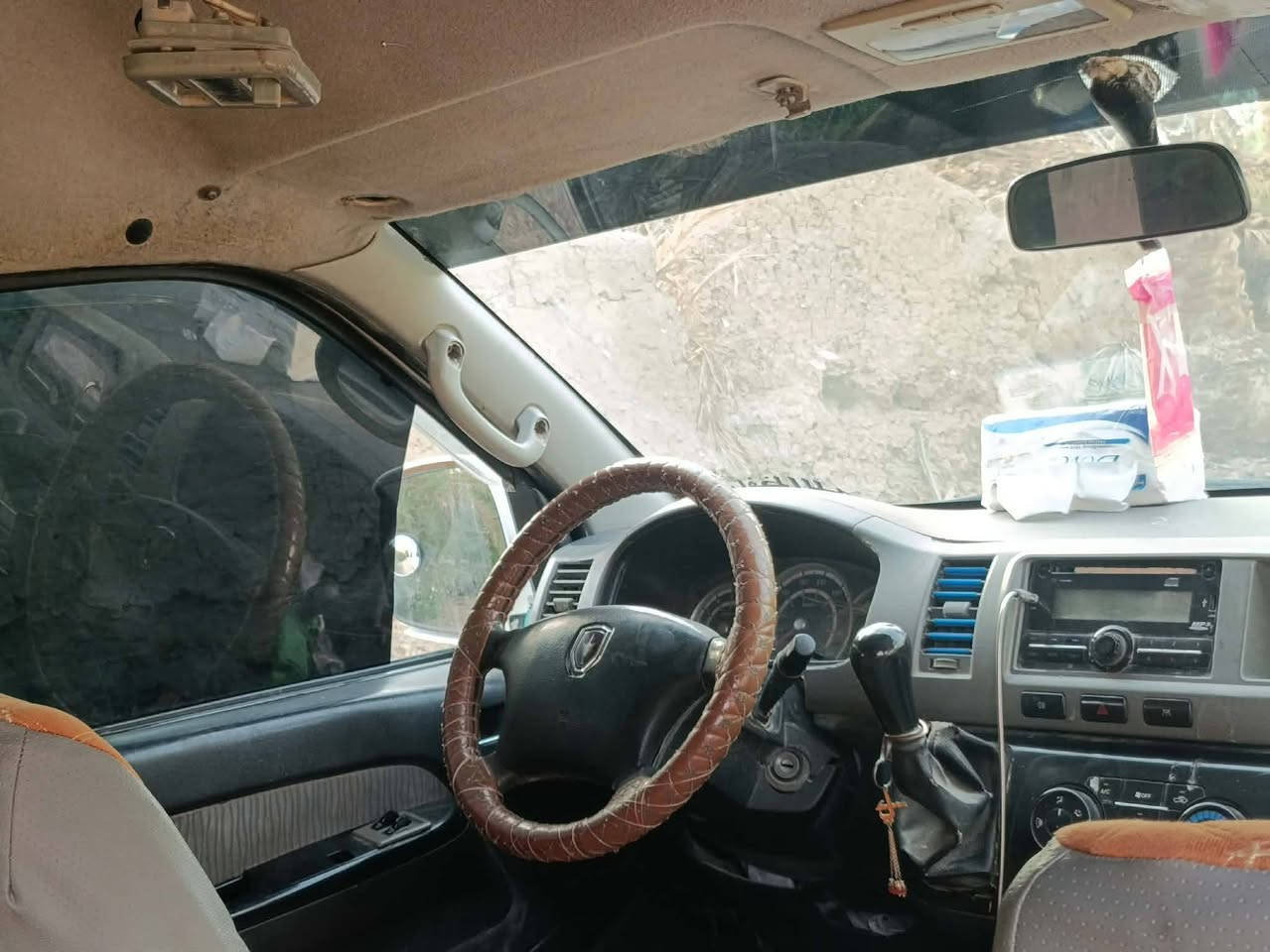 موديل 12مصبوغه حزام جماليه ضربيه باب سلايت مكينه كير أكسل شرط دوشمه جديده باتري غرفته حلوه ونظيفه مامصعد عبريه بس طلاب جامعة رقم كربلاء بسم البائع يداور شوكت ماتريد عليه 800البيع 85غرامات عليه 75غرامات عليك تليفون ***********

