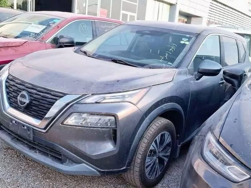 نيسان روج Sv AWD 
موديل 2023
لون نفطي
ماشية 43
مواصفات 
رادار امامي 
رادار جانبي 
شاشة كبيرة 
كامرة دوارة 
اوتو  ستوب
تحسس خط مسار 
كير طيارة 
سبورت عادي وتماتيك شفتات في ستيرن
محرك 3 بستن اقتصادي
تشغيل عن بعد
لايتات لد نهاري زنون
ويل 19 بلادي
تبريد قطعتين 
ايرباك سليم ابشرط
الرقم كاتي اربيل 
السعر مناسب جدا 🤗
للاستفسار مراجعة الصفحة 
او الاتصال بالرقم  وبي  وتساب

‬ ‭***********‬
