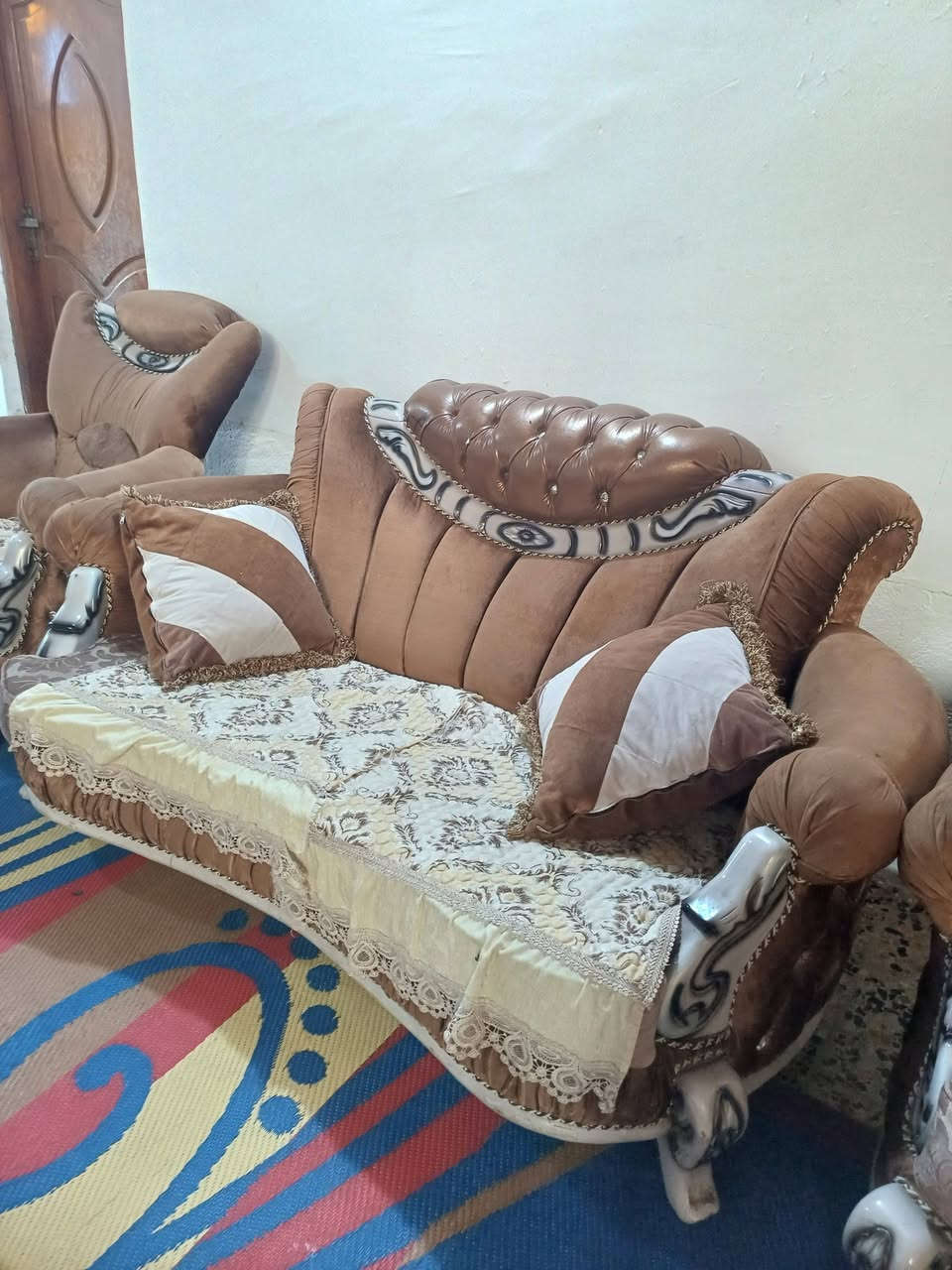 قنفات تركي  خشب ثقيل نظافة ٩٠%
السعر ٣٥٠ 
العنوان طريق الاسكان الصناعي قرب السيطره


**إذا كنت صاحب هذا الإعلان وتريد حذفه لأي سبب، رجاءا أرسل رسالة إلى الدعم الفني**