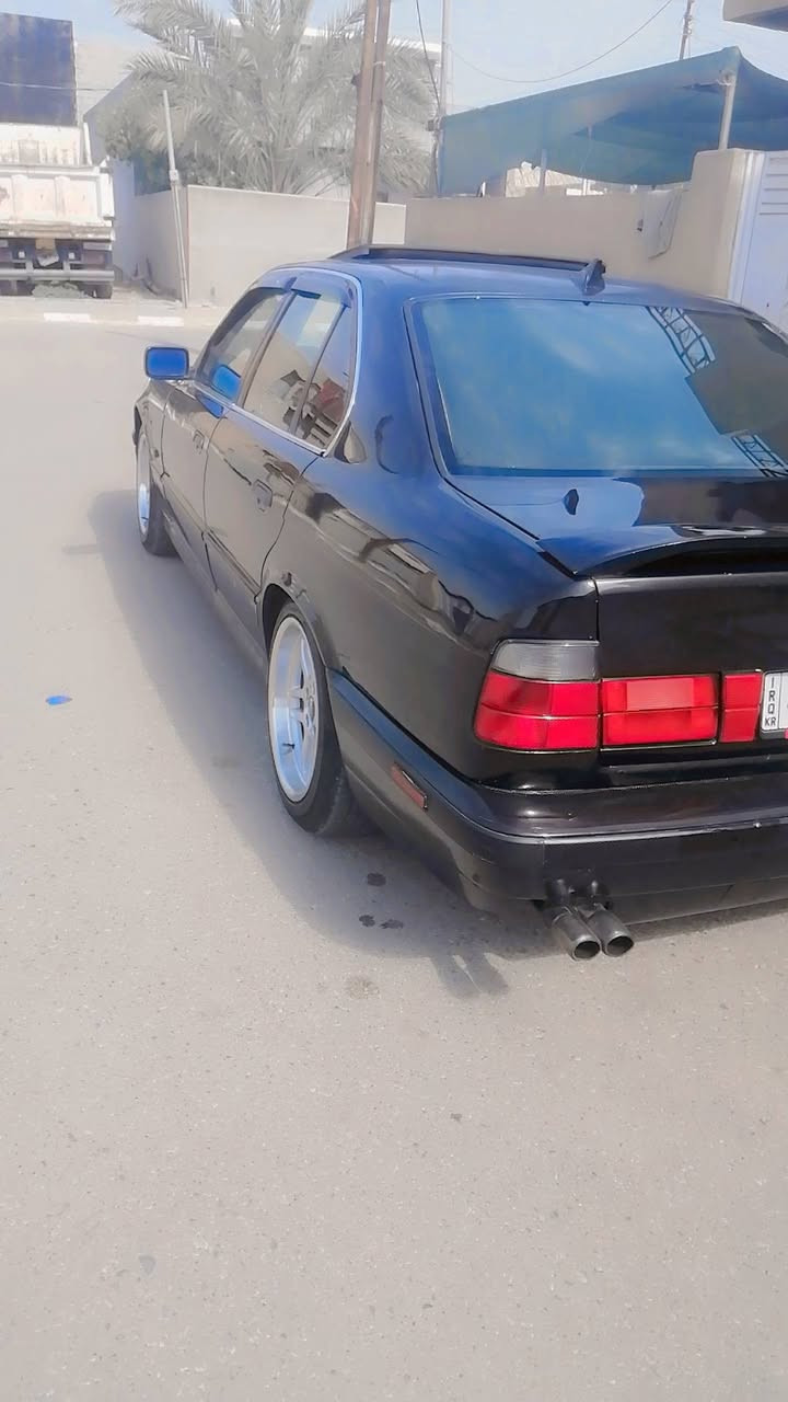 بيئم للبيع525 موديل 93 رقم أربيل جديد سنويه جديده كير مكينه مكفولات صدر أمامي خلفي جديد تخم تاير جديد تبريد شغال كشنات كهرباء سياره فول سنويه جديده السعر 63 وبي مجال اي استفسار تصال برقم *********** العنوان ديالى ناحيه سعديه
