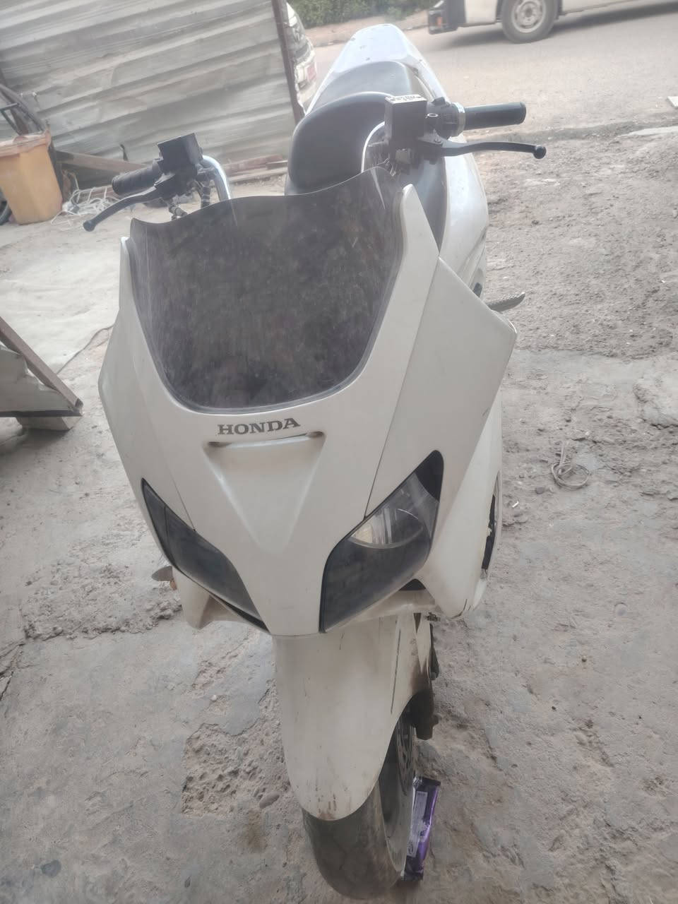 فورزه 06 شلعه ومعدل نگره سلف
طافيه يرادلهة كلجات وبريك خلفي
يعني ترتيبات
تجي وتشوف بعينك تاركهة صارلي شهر تقريبا
مكينه لا تنقيص ولا تبخير
خير من الله الدراجه
وال 06 معروف شكد قوي والجنايه يعرفون
مكاني بغداد الشعله قطاع 15
السعر 400 الف وبيهة مجال للشراي
***********
