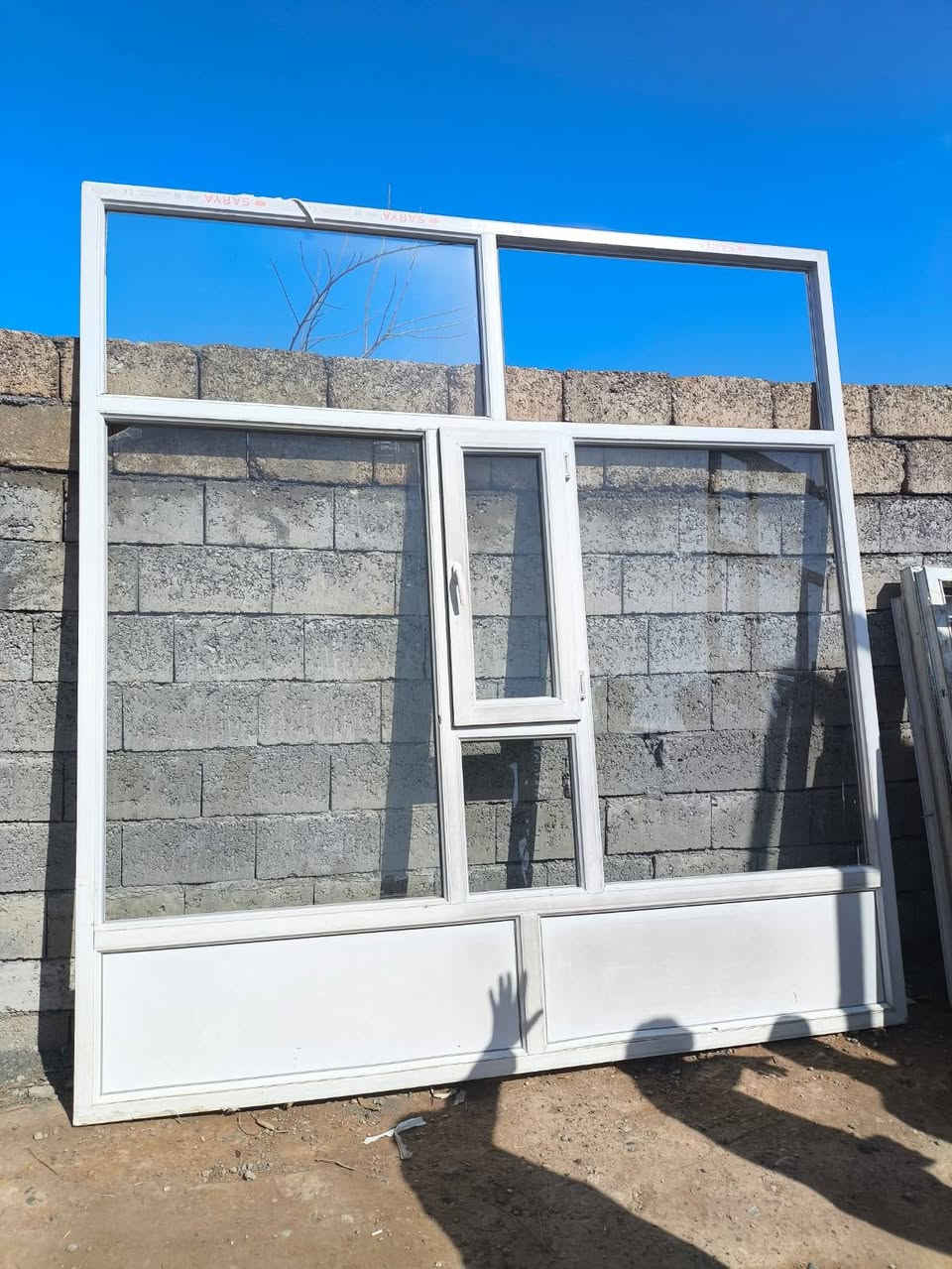 السلام عليكم..
 للبيع جامخانه عدد اثنين الارتفاع 270سم والعروض 270سم
 سعر الواحده 180
الاستفسار ***********
