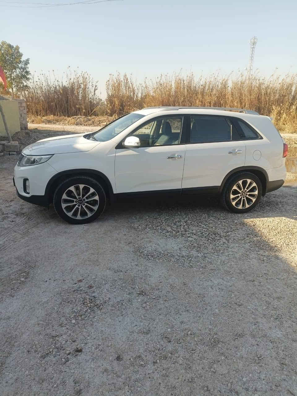 سلام عليكم
للبيع كيا سورنتو

الموديل ٢٠١٥

المواصفات

 خليجية 

بصمه تشغيل بصمه أبواب

لد نهاري

انارة ترحيب

بردات خلفيه

حجم المكينه ٢٤٠٠

كير مكينه مكفولات

رقم سليمانية تريد تحويل تريد وكالة

ماشية ١٧١

السعر ١٧٠ وبيها مجال

العنوان واسط العزيزية

مكلف بالنشر 

رقم صاحب السيارة *********** ابو ازل
