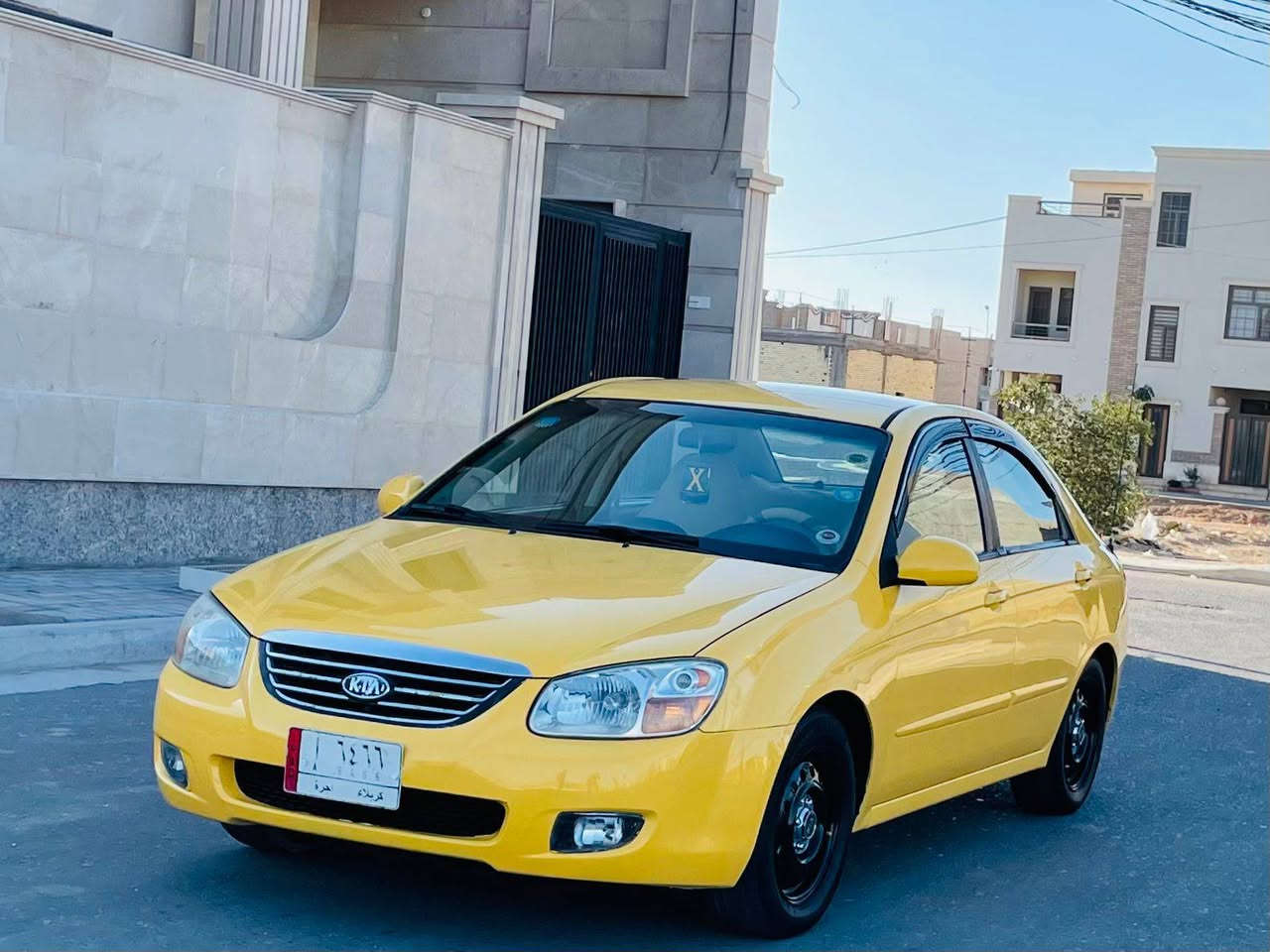 سلام عليكم البيع سبكترا موديل 2009 وارد امريكي دور الخلفي بدون دواخل مكفوله حته من الفتح سيارة جديده وجاهزه من كلشي تبريد ثلج حدادية تخم تاير كير ومكينة 2000 دوش مكفولات هيه غرامات مصفره سيارة أحله من صور السعر 85 الأستفسار علا رقم *********** مكان سيارة كربلاء
