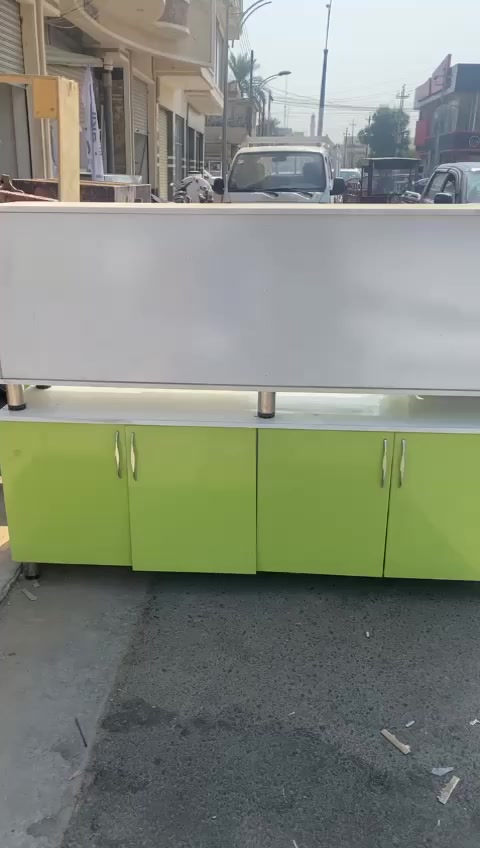 فاترينات للبيع
العدد ١٤
السعر الواحدة ب٨٠
***********
