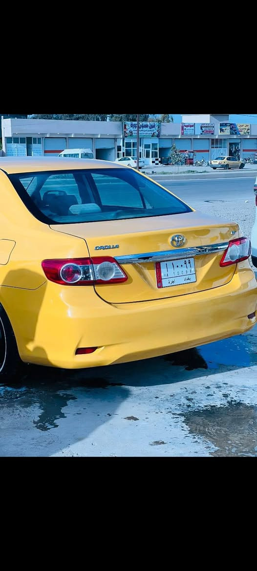 السلام عليكم  كورله 2012رقم بغداد تحويل مباشر هيئه غرامات مصفره مكينه ١٩صدر خلفي أمامي جديد صبغه جديده وتايرات خط أبيض جديد تبريد تتفئه تبريد شغال حادثها فقط بس بونيد بدون دواخل شوصي لغود كفاله ***********
