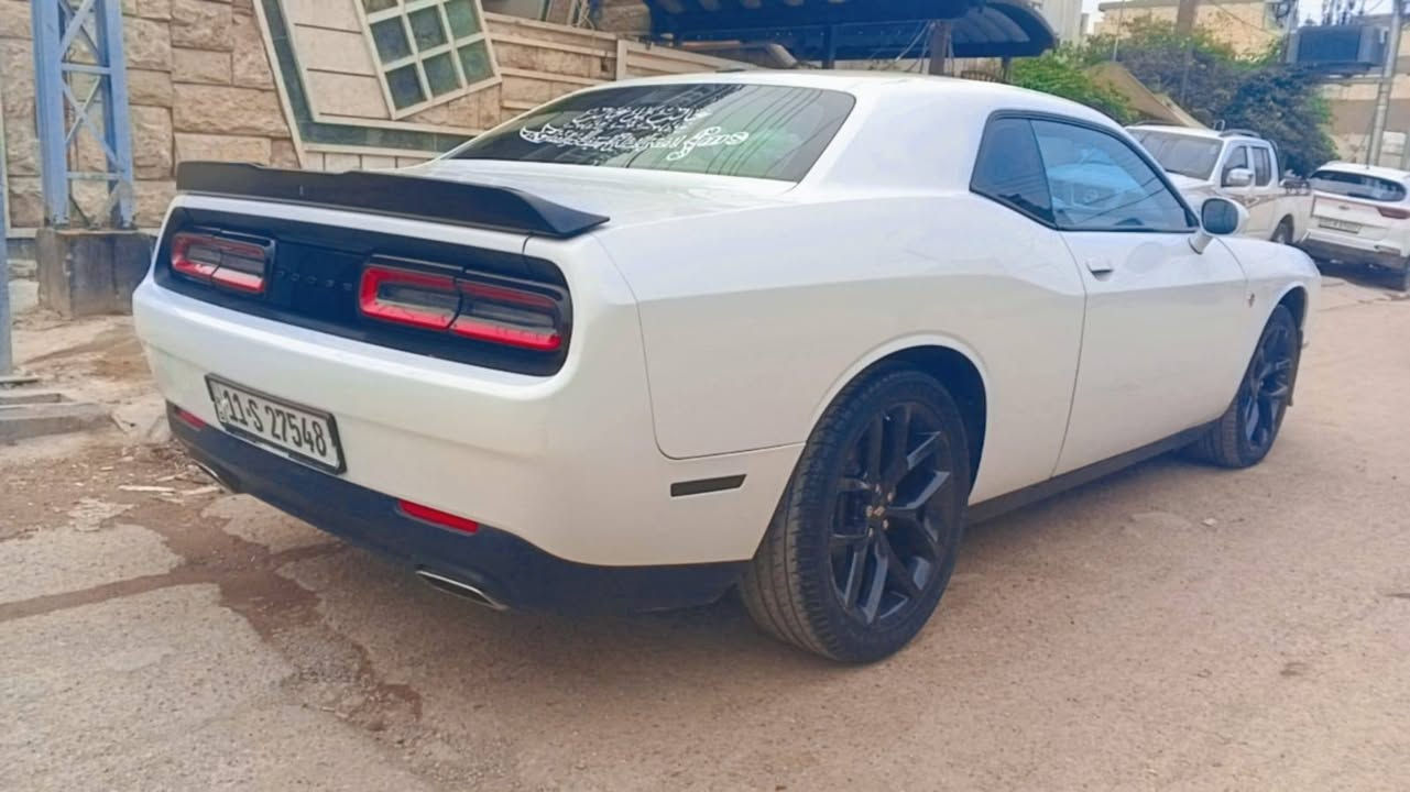 سلام عليكم جالنجر موديل 2022  بغداد sxt سيارة جاهزة من كل النواحي صدر تايرات تبريد محركشن كير كلة مكفول حادث جاملغ امامي جهة السايق والبنيد صور الحدث مرفقة بلمنشور مكان بغداد جديده المشتل *********** واتساب
