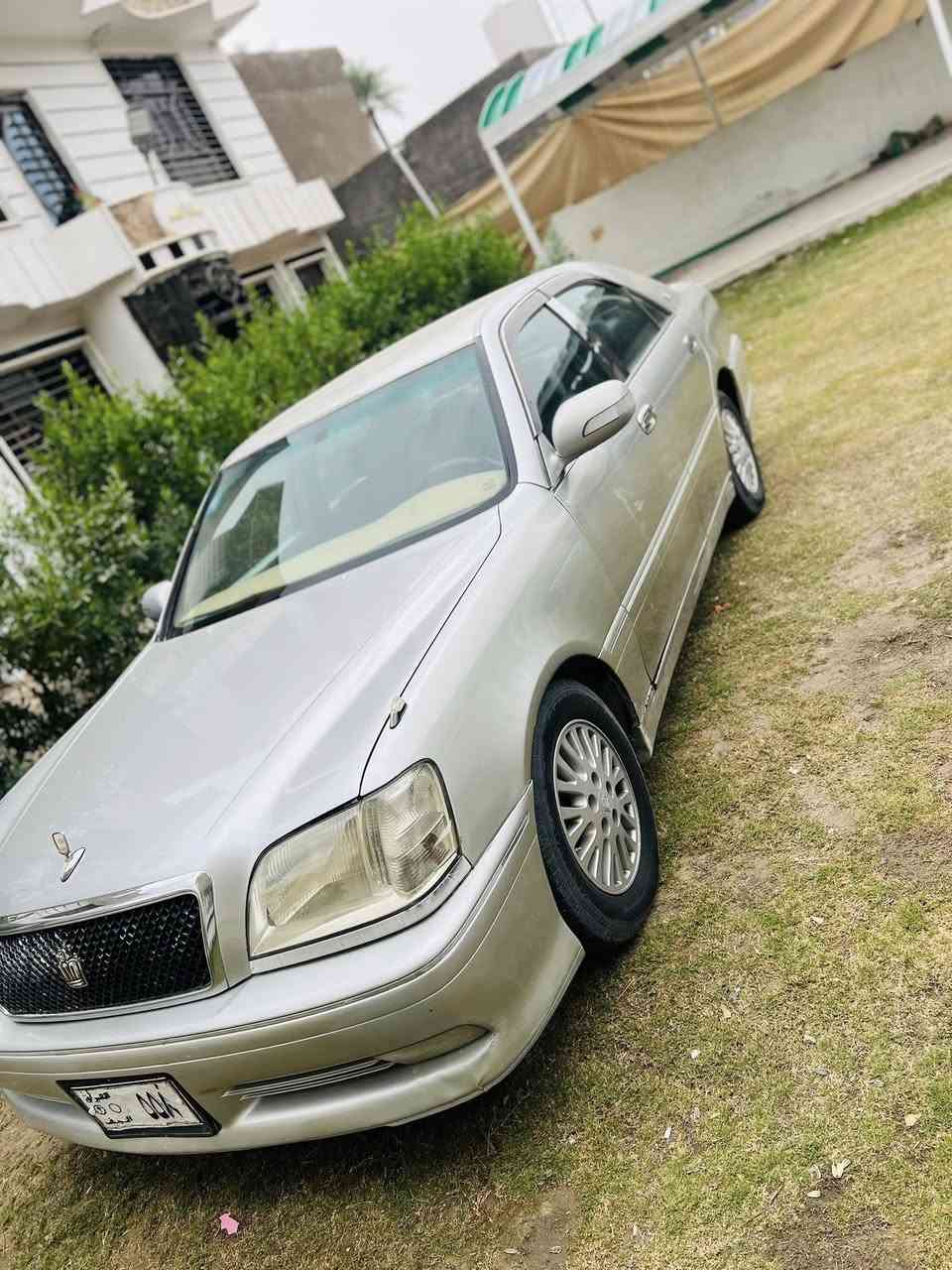 ﷽
تحيه طيبه اخواني الاعزاء للبيع أو مراوس حسب القناعه تيوتا كراون ملكه 2003 معلايه 2005 السياره بدون كصه حاجز اله رقم بالمرور بشهر الرابع موعد اجراء الرقم السياره بدون كصه وعيب شرعي وضربه قويه بيه مكانات صبغ ابيع حزام السياره فول مواصفات عده الفتحه مكينه 3000 المرغوب السياره نضيفه مكينه كير حدايه تخم تاير تبريد غرفه كله نضيفه السعر 95$ وبيه مجال بسيط للشراي 
مكان السياره كربلاء 
رقم الهاتف//***********
رقم الهاتف//***********
الخاص مغلق فقط اتصال
