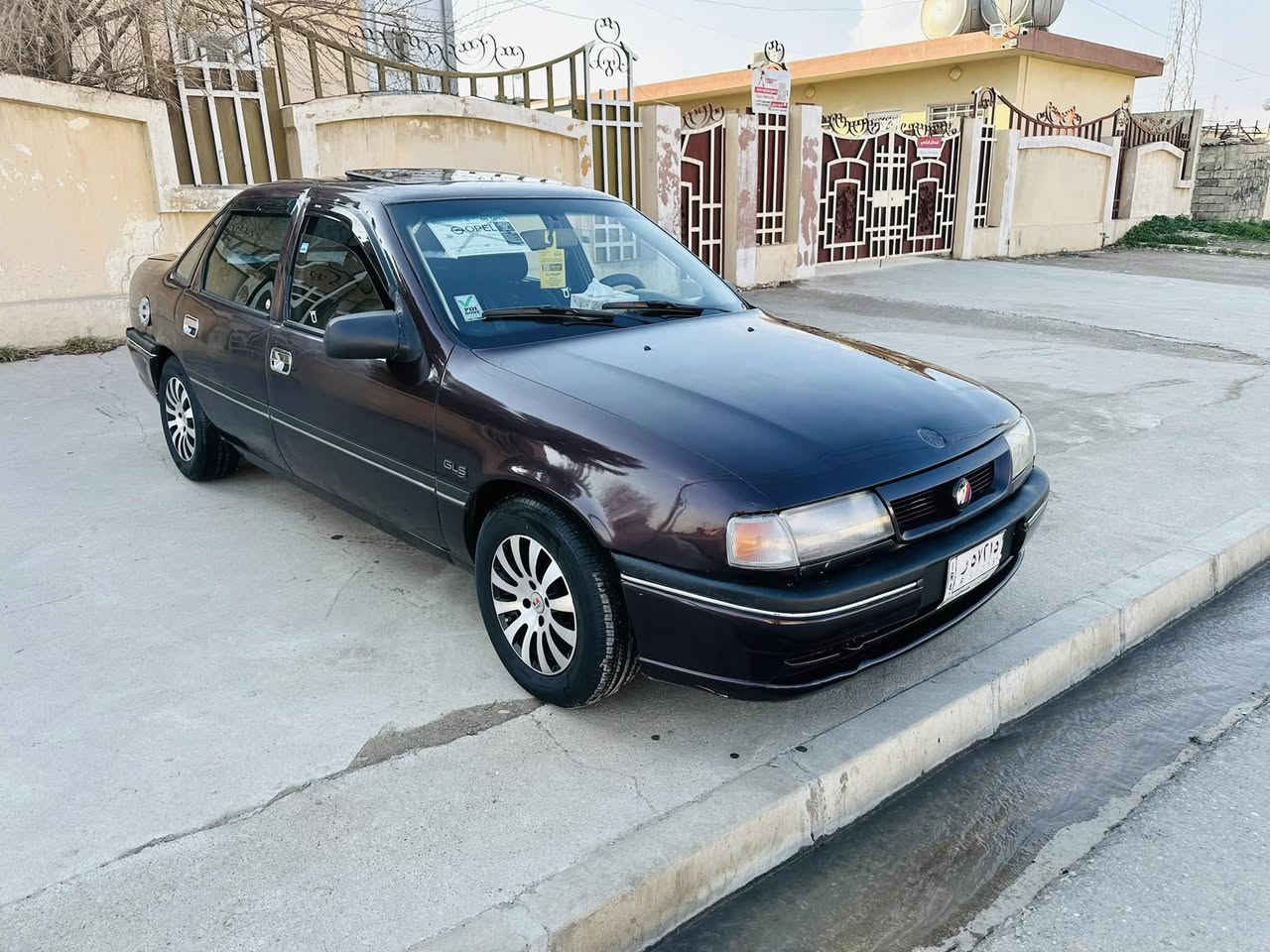 السلام عليكمً فكترا محركً١٦ موديل ١٩٩١ سنويه خضره مصبوغه جماليه وبيها كاربونً شرط تحويل السعر ٣٧ وبيها مجال 

العنوانً موصل الأيمن *********** ***********
