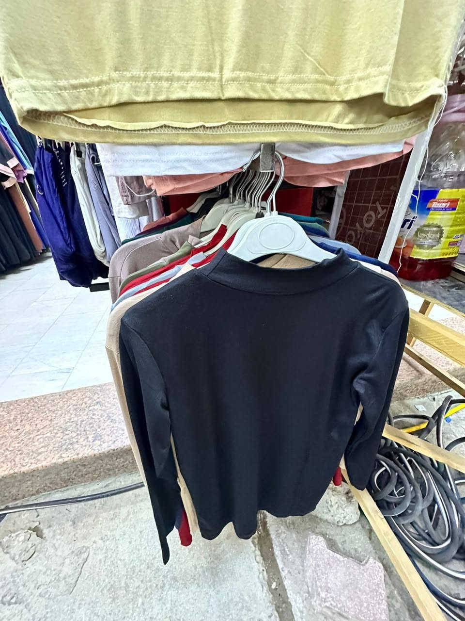 السلام عليكم شلعه هاينكات ردن ونص وكات العدد 220 قطعه
تواصل خاص او ع الرقم  ***********
