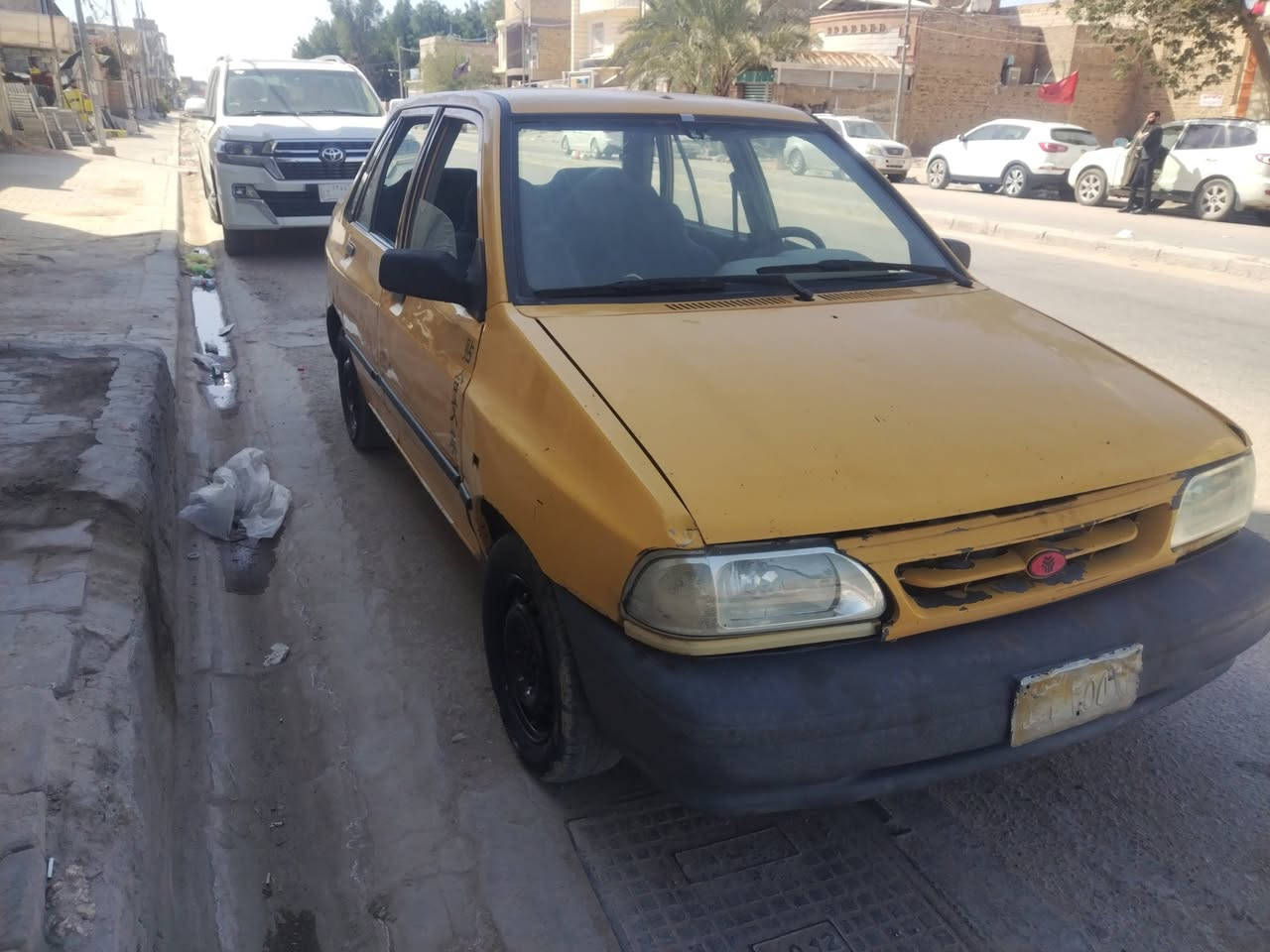 سلام عليكم سايبه للبيع مديل 11رقم احمر سنويه ساقطه مكينه كير نضيفات كشر شوفت العين كله مصوره حداديه تعبانه عليهه غرامه 200وهيئه ما مسجله السعر 15 وبيهه مجال راعيه يمي بلنجف مداور شوكت ما يعجبك  رقم موبايل ***********
