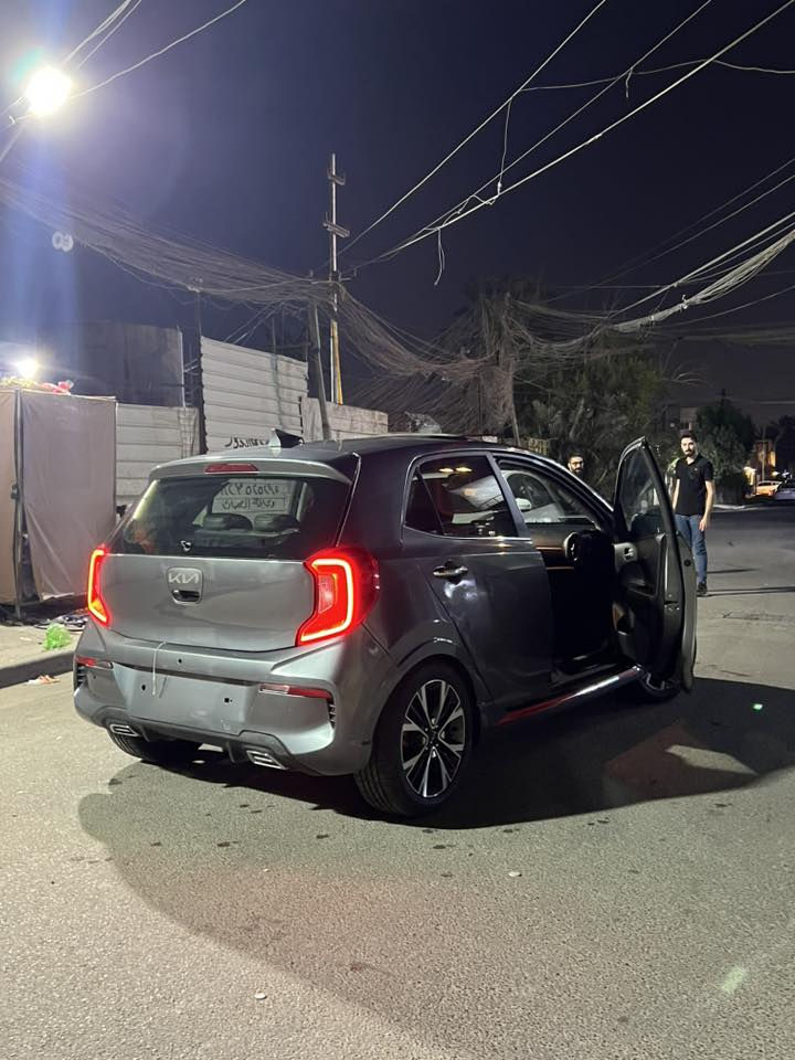 السلام عليكم 
بيكانتو موديل 2022 بعدها فحص موقت 
تترقم جميع المحافظات 
فول مواصفات GT Line 
فتحه
بصمه + بصمه ابواب و صندوق 
شاشة كبيره اصليه تدعم كاربلاي 
داخل جلد احمر بلادي 
رادار امامي و خلفي و مانع تصادم
مري شفط 
يدات + ترايش نيكل 
لايتات + بكلايتات LED عدسات تختلف عن العاديه
السياره بيه حادث جاملغ خلفي و تصلح صار بيها قطع صبغ 
ماشيه 15 الف كيلو 
بجم كبس 
كير محرك تبريد ايرباك صدر كله كفاله 
***********
