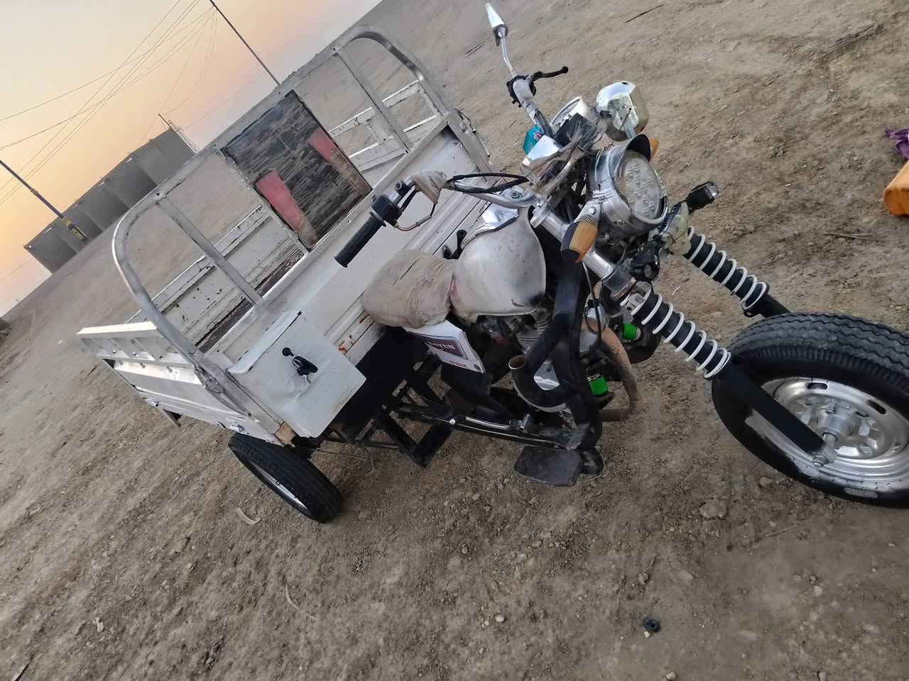 السلام عليكم ستوته 2011 مكفوله نضافه فول أوراق السعر 1وميه وبيها مجال للستفسار ***********
