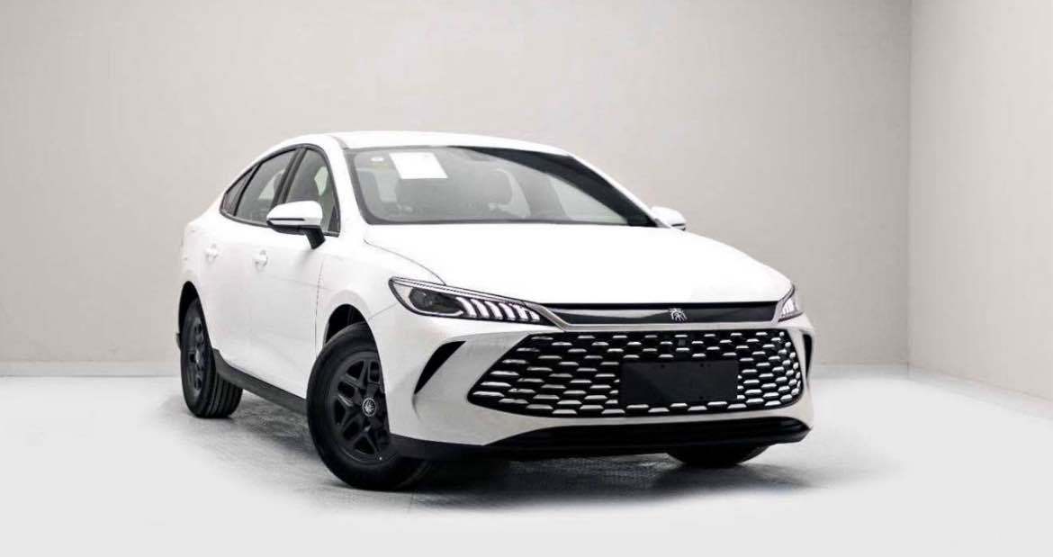 Byd quin plas 2025
رەقەم هەولیر 
گاعیە و کێبلی شەحنی لەگەلە
هیچی نیە
تەنها 17km هەزار رۆیشتووە
سحری $117 
هەولێر
گۆرینەوە دەکەم بە شتیک بە دلم بیت
***********
واتسئاپ *********** أربيل, العراق
