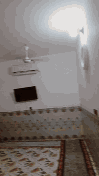 السلام وعليكم دار للبيع المساحه 90متر حي فدك قرب حسينية ال صدر من جهة ...