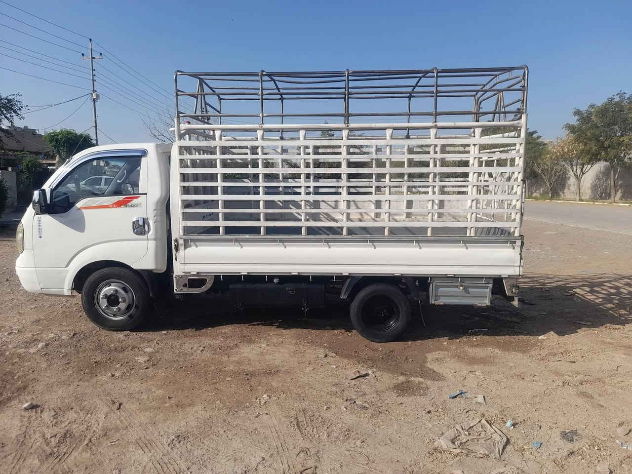 للبيع كيا فحل 4000 موديل 2010 رقم سليمانية بأسمنة سنوية 2029 جديد مكينة كير اكسل شاصي بشرط مكان كلار ***********
